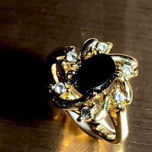 Onyx Obsidion Cubic Zirconia Diamond Gemstone Ring Gold Toned Size 6.5